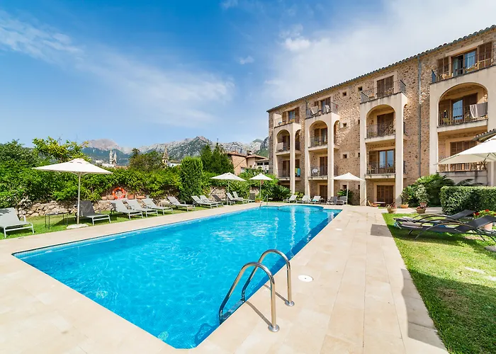 Hotel Ca\'l Bisbe